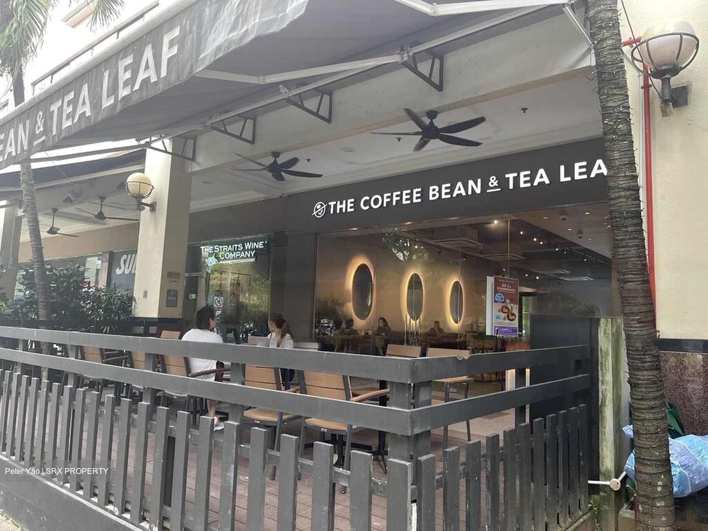 Gentle Road (D11), Retail #451369561